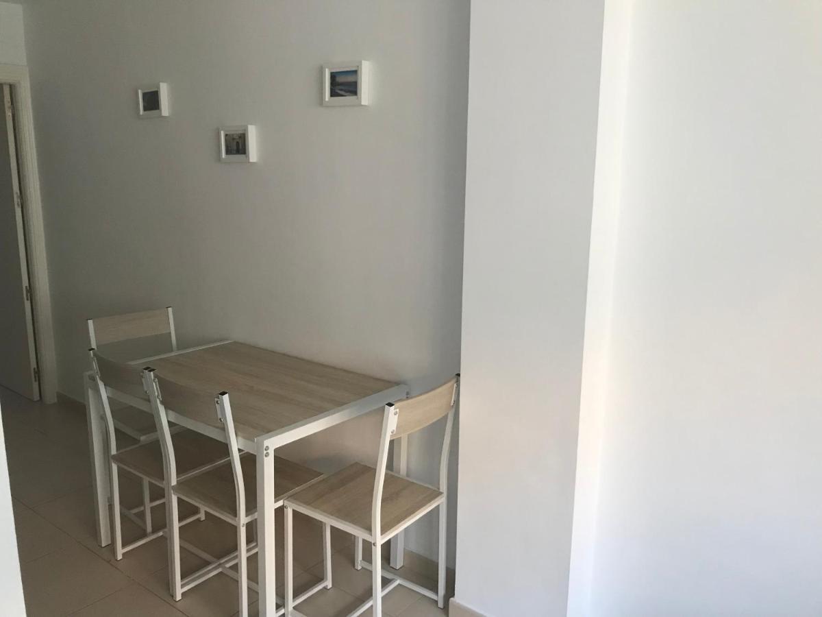 Ilios Apartamentos マラガ 部屋 写真